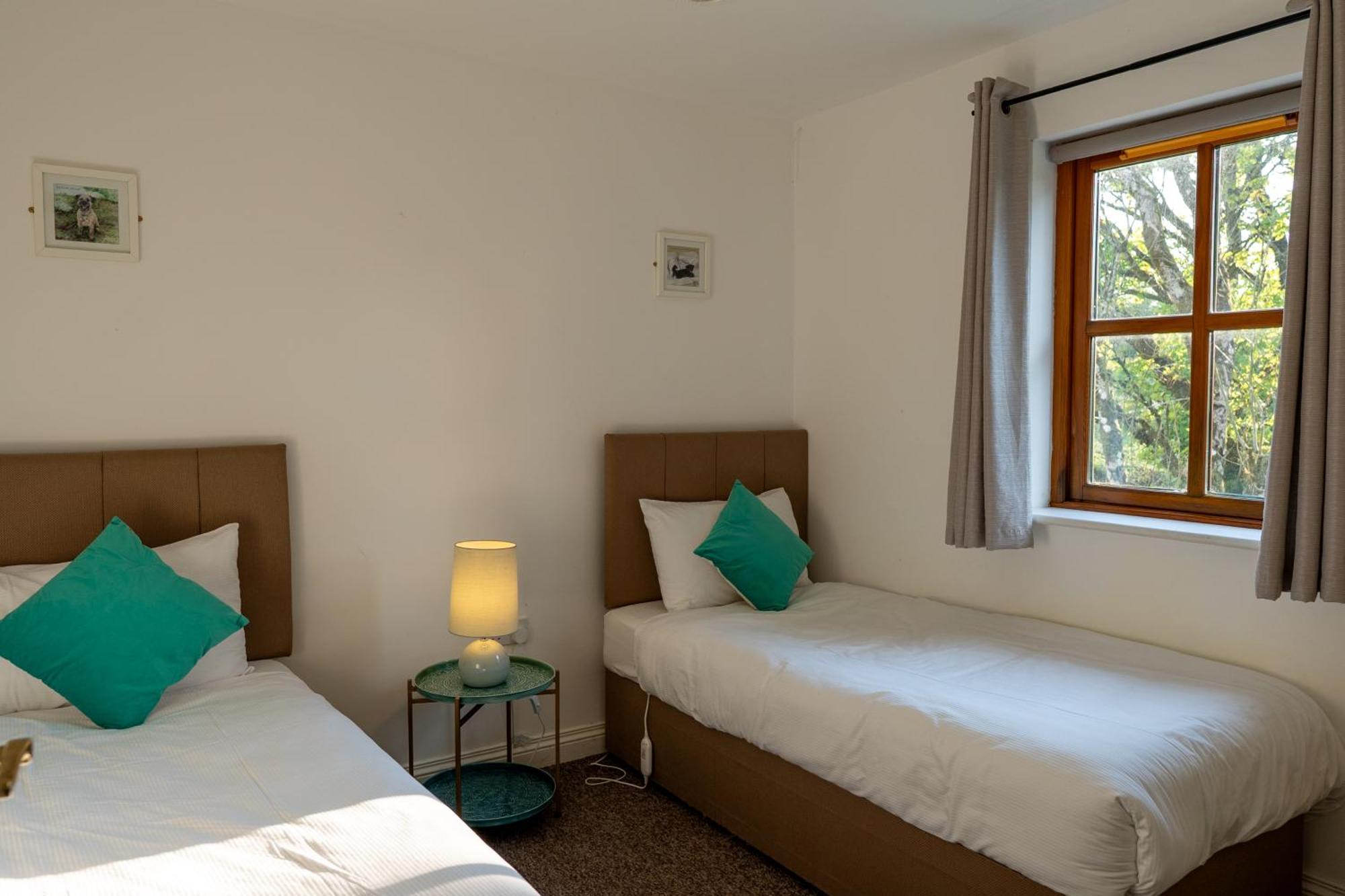 Burren Court Lodge Баливоган Екстериор снимка